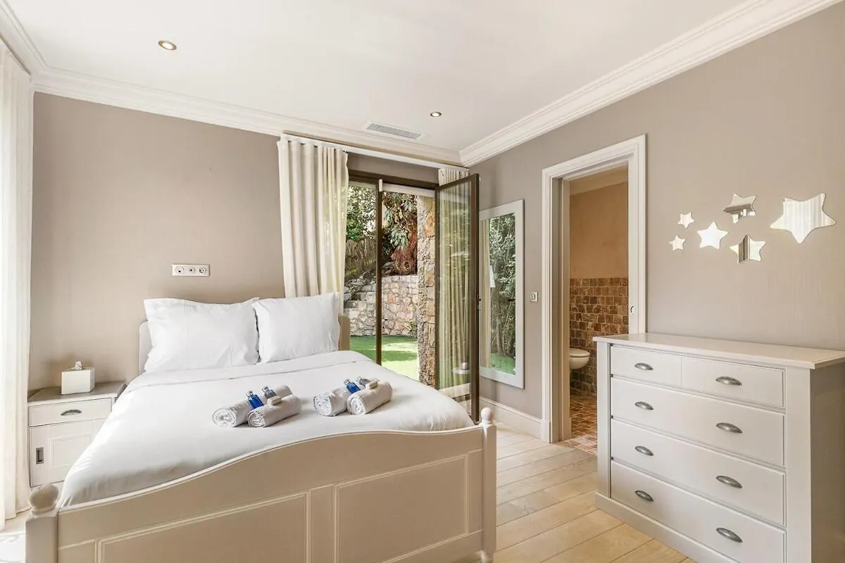 Amazing Villa Sea View Azurenting & Guest Housse Vallauris 0*,